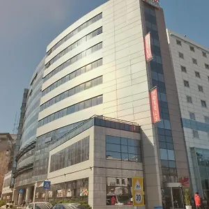 Hotel Hello Gara De Nord, Boekarest
